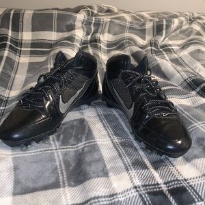 Mens/Boys Black Nike Cleats